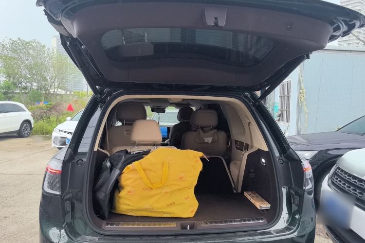 Used Hima AITO M9 2024 Range-Extended Ultra Version 42 kWh 6-Seater Model Trunk