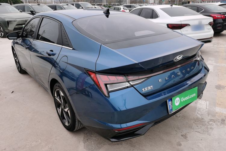 Used Hyundai Elantra 2021 1.5L CVT LUX Prestige Edition Rear Left 45 Deg