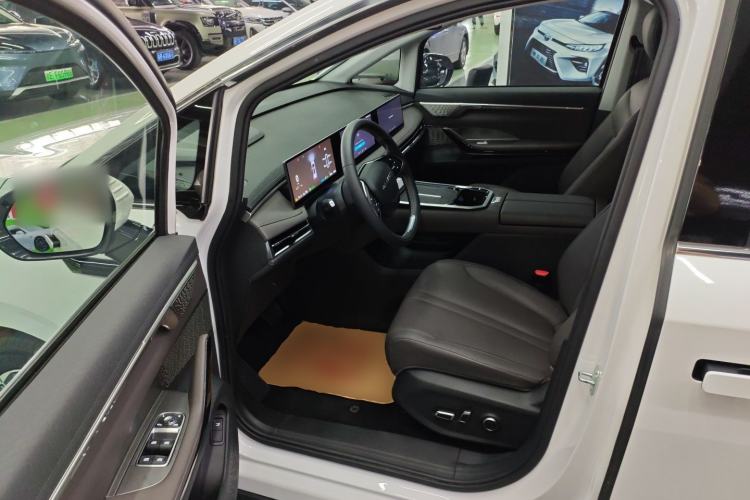 Used SAIC MAXUS Dajia 7 2024 Super Hybrid Ultra-Long Range Edition – Premium Version
