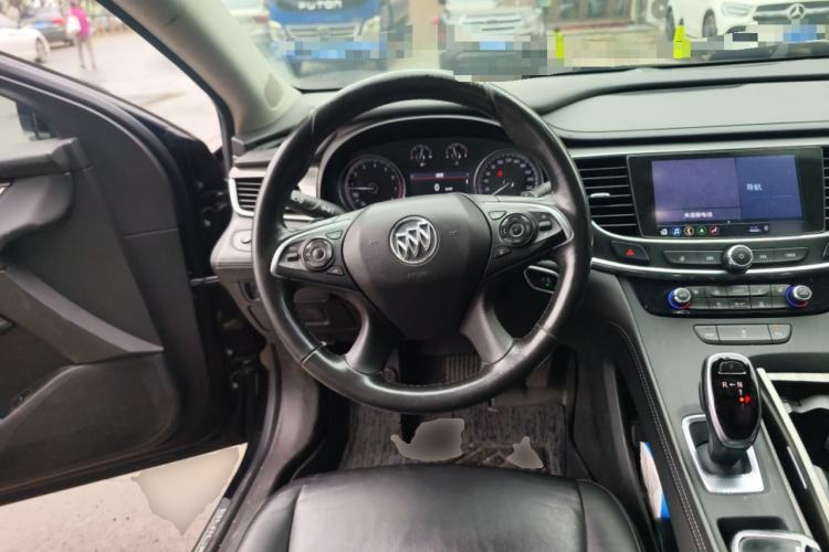 Used Buick LaCrosse 2019 28T Luxury Version Steering Wheel