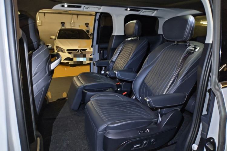 Used SAIC MAXUS Dajia 9 2024 Long-Range Forest Seven-Seater Version
