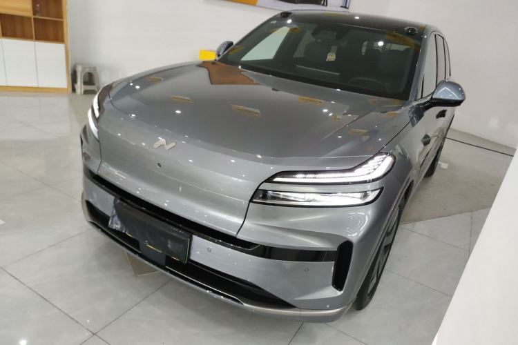 Used ONVO Luxeed L90 2025 Model—Max Six-Seater Version