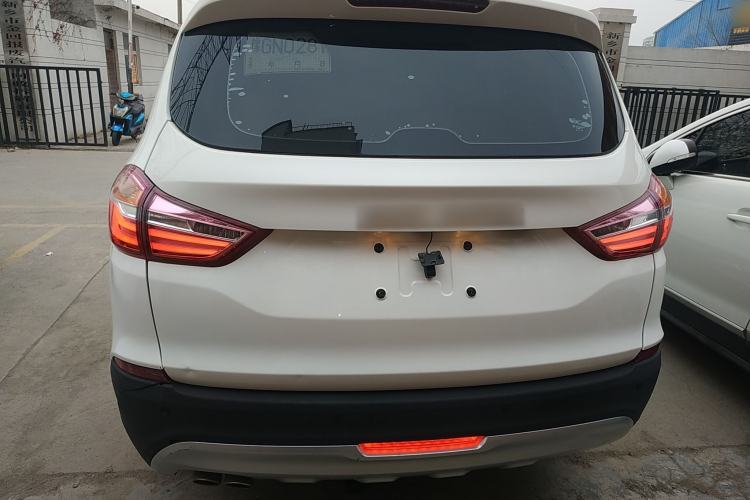 Used SWM X7 2020 2.0L Manual Champion Edition 7 Seats
