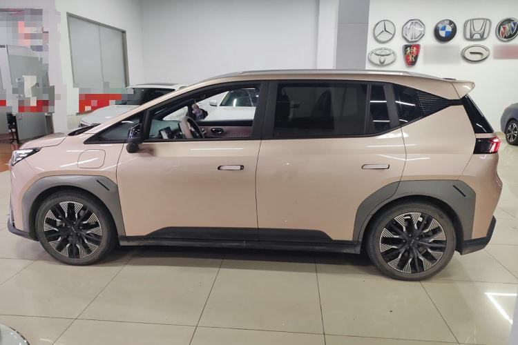 Used AION Y 2022 70 Tech Edition Lithium Iron Phosphate