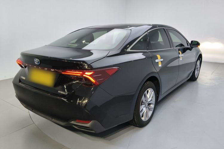 Used Toyota Avalon 2019 Dual-Engine 2.5L Luxury Edition China VI Standard