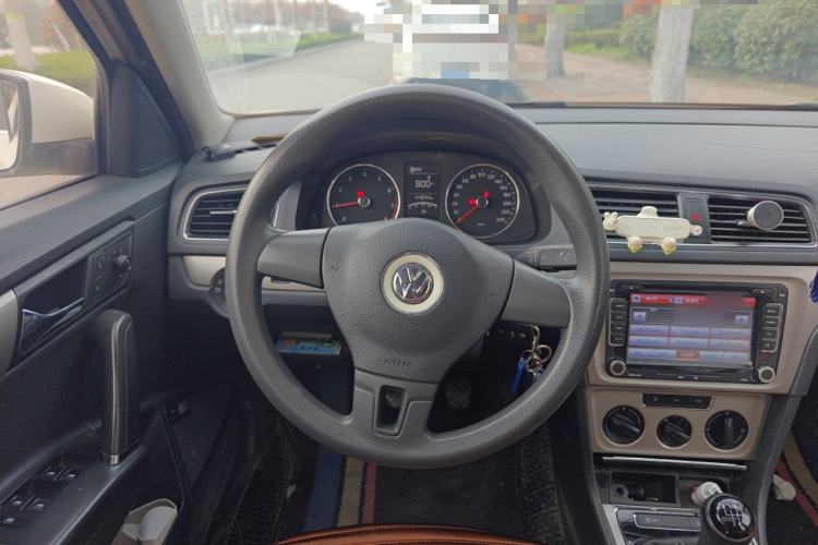 Used Volkswagen Lavida 2013 Restyled Classic 1.6L Manual Comfort Edition