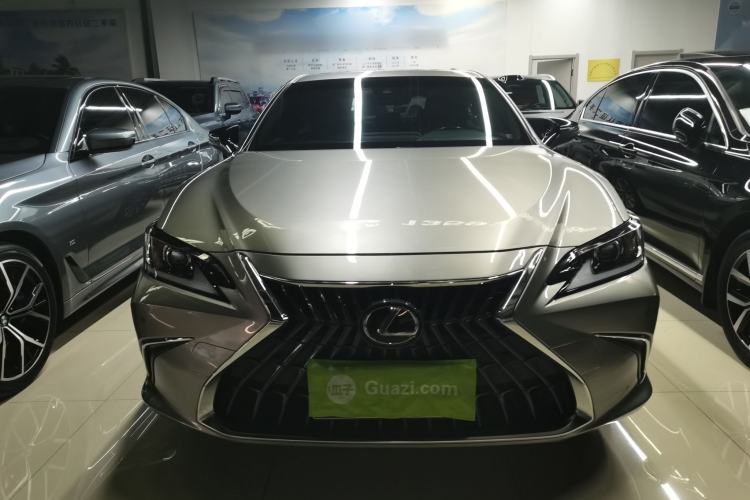 Used Lexus ES 2021 200 Excellence Edition