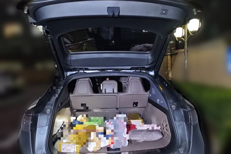 Used Hima Luxeed R7 2025 Range-Extended Version 251 km Max Trunk