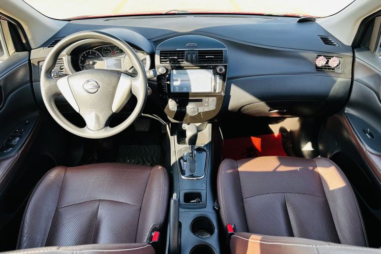 Used Nissan Tiida 2014 1.6L CVT Cool Cafe Edition
