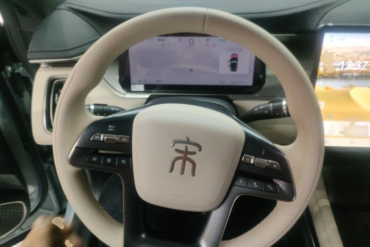 Used BYD Song L EV 2024 662 km Beyond Edition