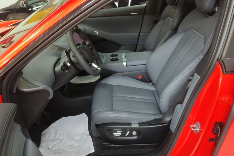 Used Xiaomi Auto YU7 2025 Ultra-Long Range Rear-Wheel Drive Version Left Front Seat