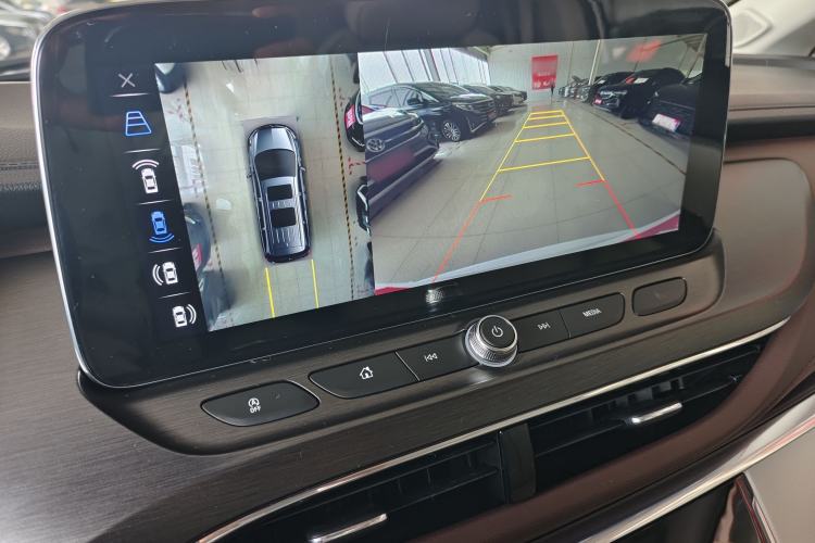 Used Buick GL8 2021 Land Cruiser Executive 652T Premium Model Interior 2