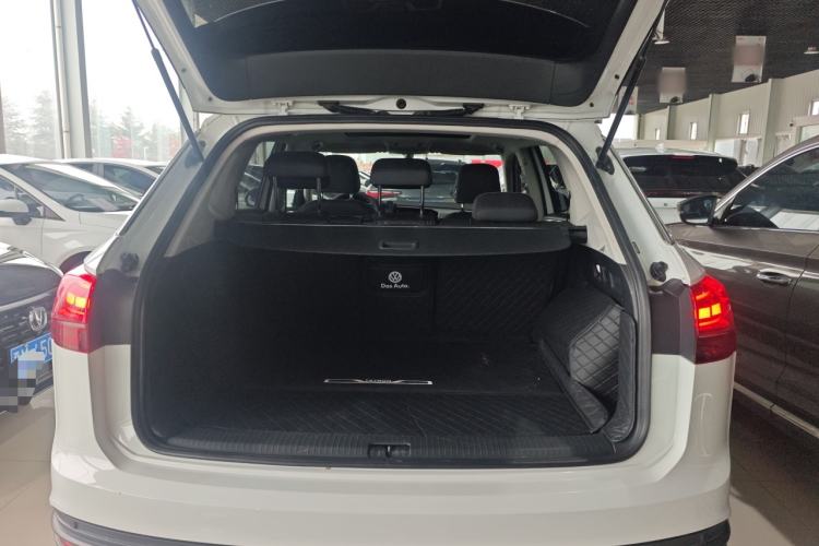 Used Volkswagen Tayron 2020 330TSI Two-Wheel Drive Luxury Smart Connectivity Version
