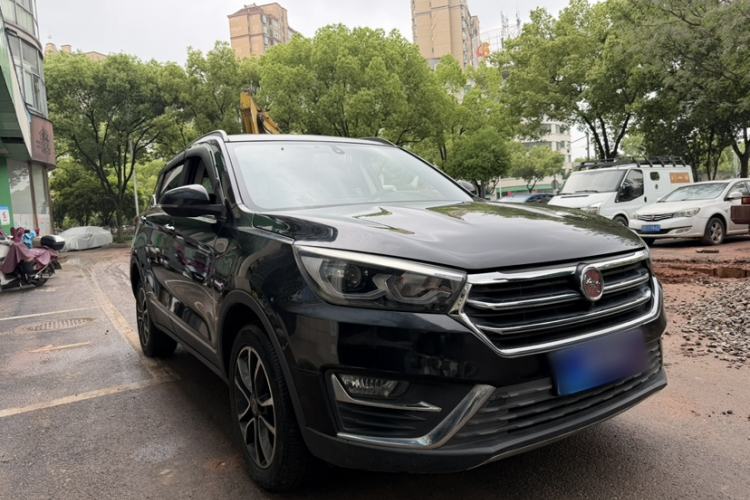 Used Hanteng X5 2018 1.5T CVT Luxury Edition Exterior 6