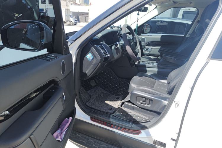 Used Land Rover Discovery 2020 2.0T SE Driver Seat