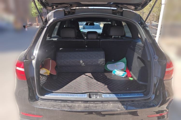 Used Mercedes-Benz GLC 2017 GLC 260 4MATIC Luxury Model Trunk