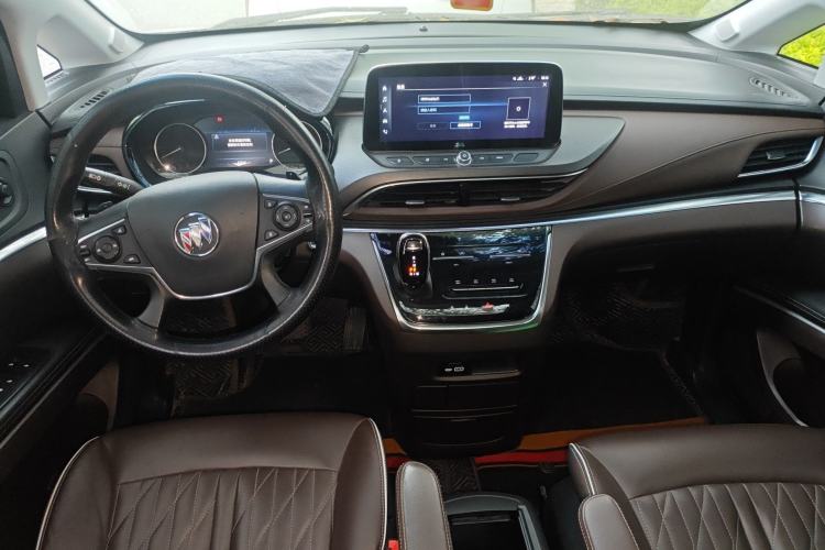 Used Buick GL8 2022 Land Business Class 652T Luxury Model Center Console