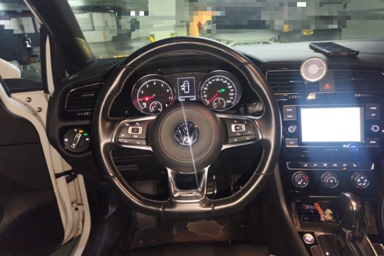 Used Volkswagen Golf 2018 280TSI Automatic R-Line Model Steering Wheel