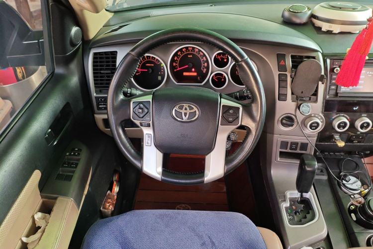 Used Toyota Sequoia 