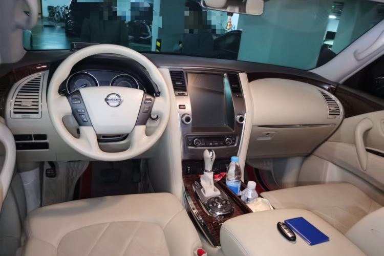 Used Nissan Patrol 2018 4.0L Automatic 7-Seater Middle East Version Center Console