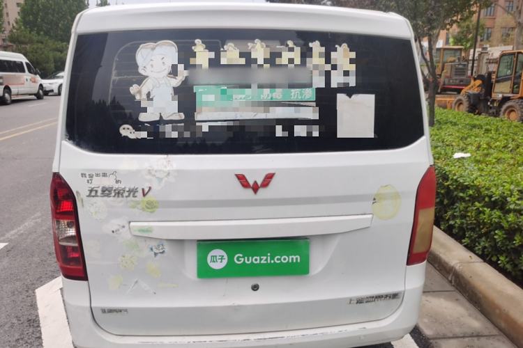 Used Wuling Rongguang V 2016 1.5L Standard Version
