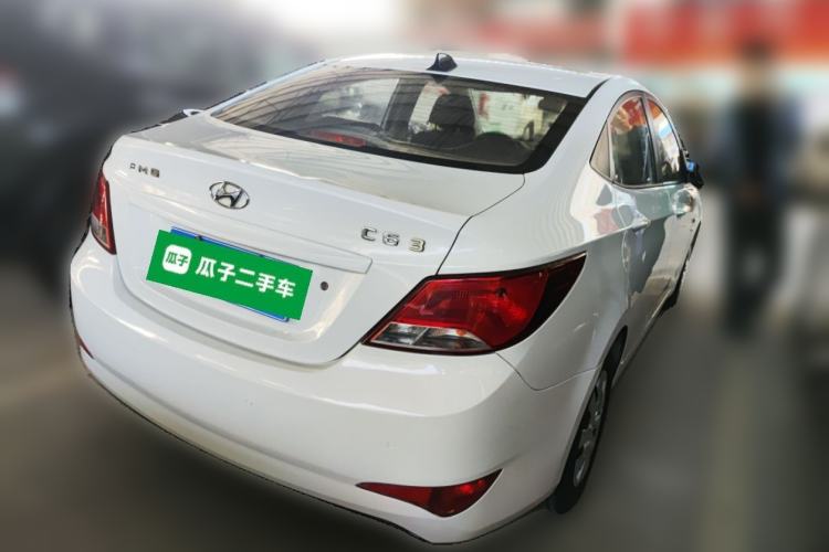 Used Hyundai Verna (older generation) 2014 1.4L Manual Smart GLS Trim