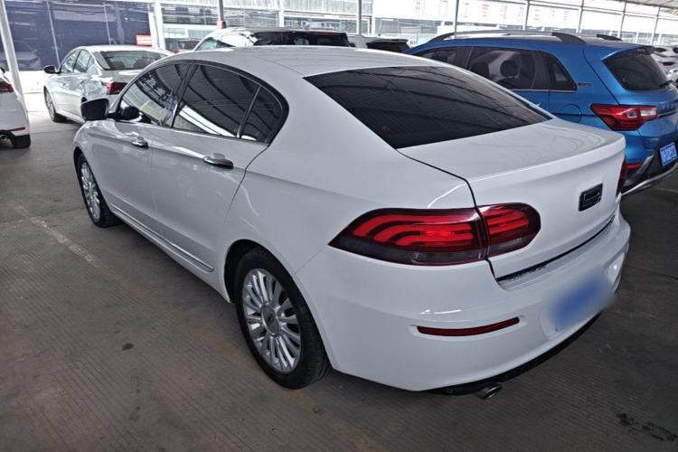 Used Qoros 3 2016 Sedan 1.6T Automatic ZhiZhen Model