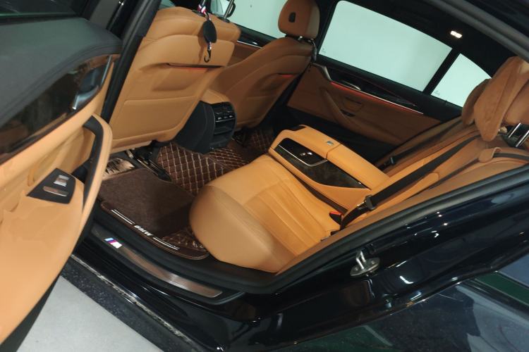 Used BMW 5 Series 2019 530Li Leading Model M Sport Package
