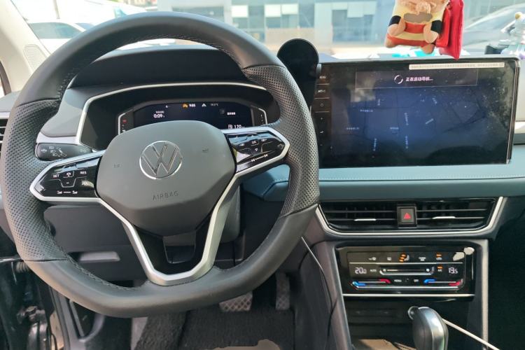 Used Volkswagen Tharu 2024 300TSI Two-Wheel-Drive Full Moon Edition