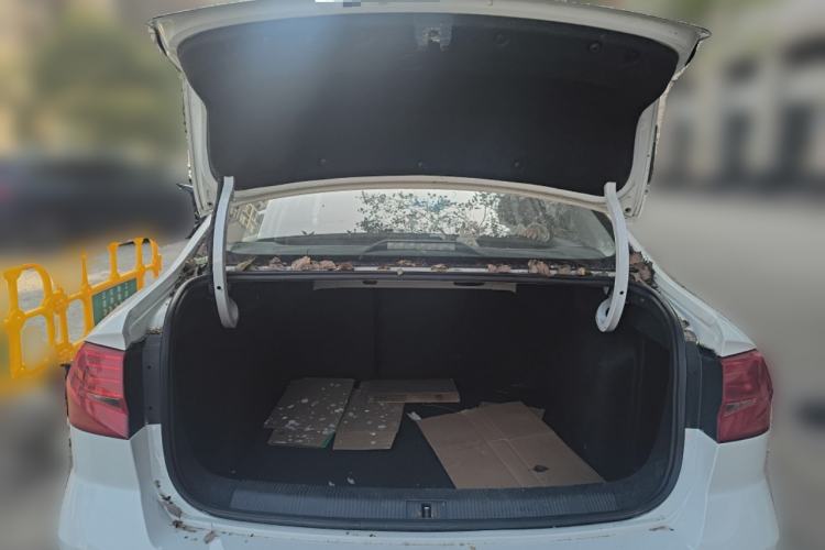 Used Volkswagen Bora 2016 1.6L Manual Comfort Model
