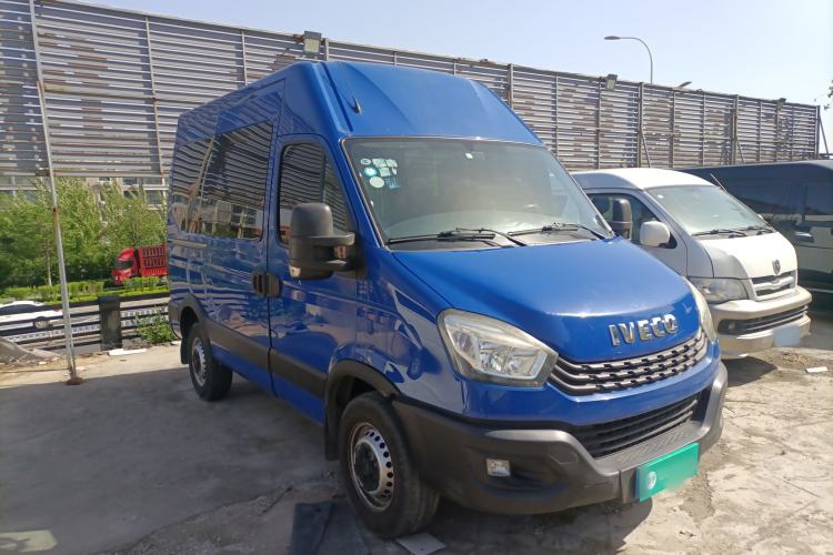 Used Iveco Eurocargo 2021 2.0T Manual Super Rui Short Wheelbase High-Roof Manual Door F1A