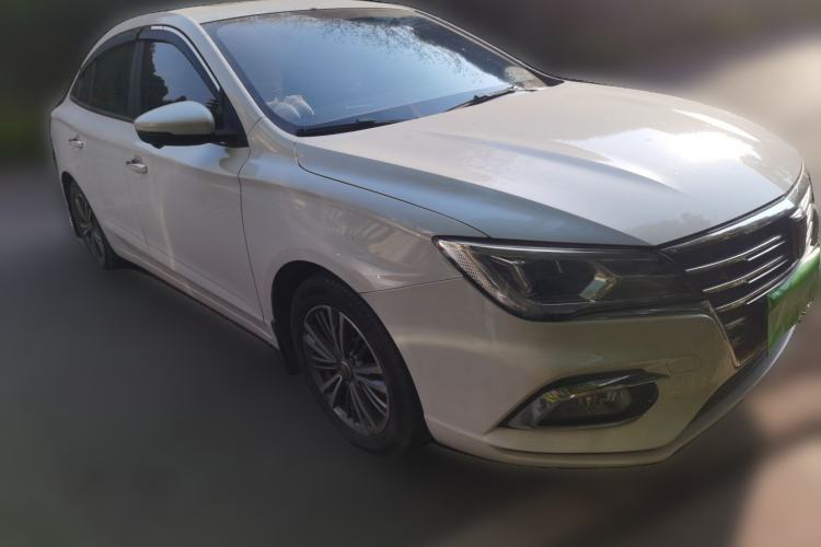 Used Roewe i5 2019 1.5L Automatic 4G Connected Langhao Edition Front Right 45 Deg