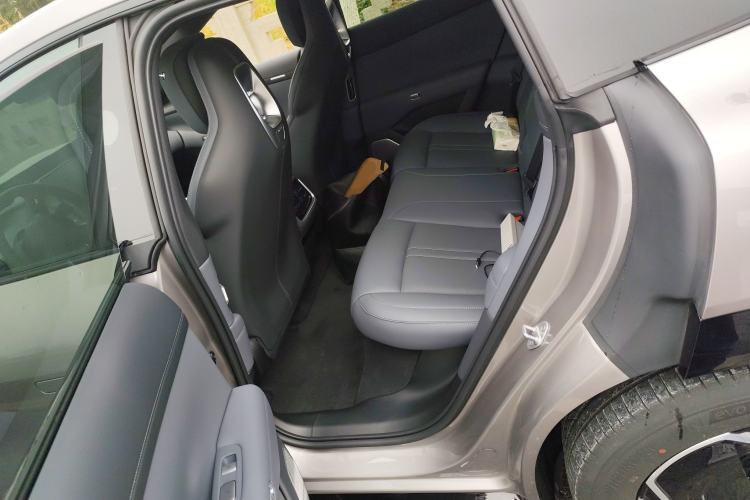 Used Xiaomi Auto YU7 2025 Ultra-Long Range All-Wheel Drive Pro Version
