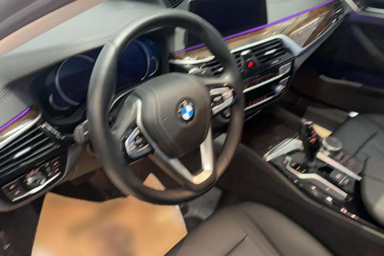 Used BMW 5 Series 2018 525Li Luxury Package