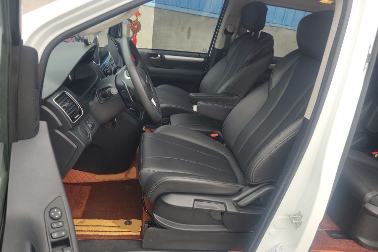 Used SAIC MAXUS G20 2023 Facelifted ES 2.0T Gasoline Automatic Value Edition
