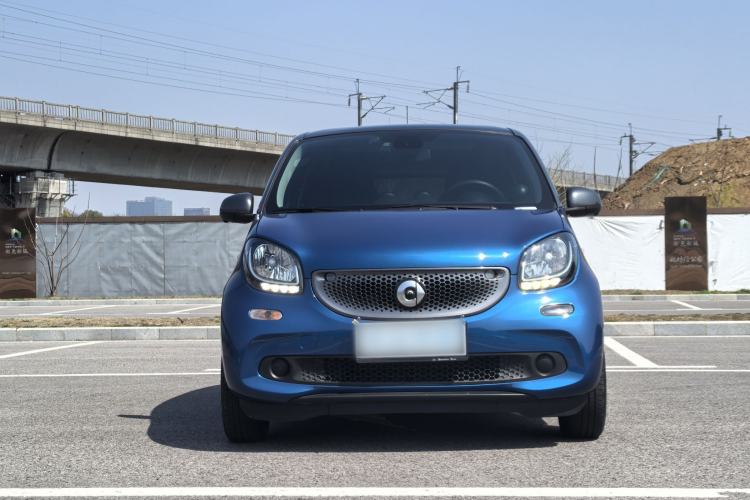 Used smart forfour 2016 0.9T 66 kW Pioneer Edition
