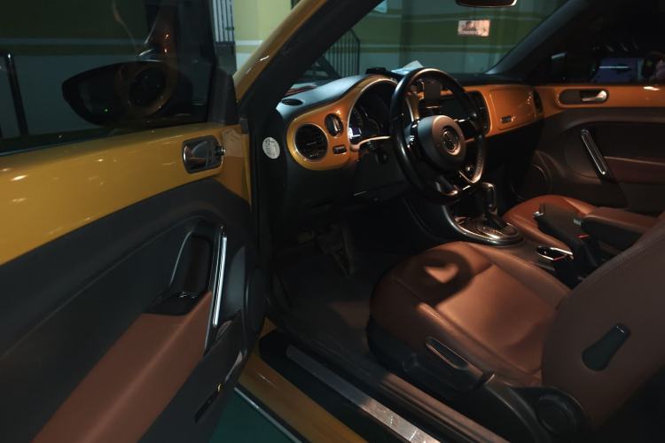 Used Volkswagen Beetle 2016 180TSI Dune Off-Road Edition Driver Seat