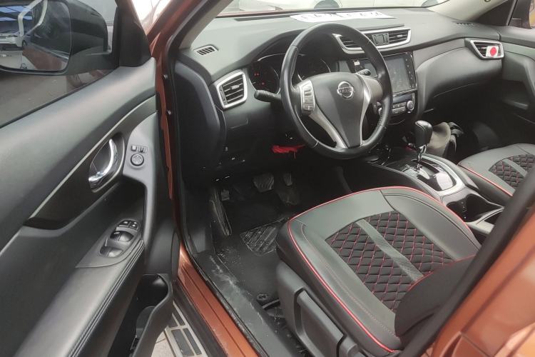 Used Nissan X-Trail 2015 2.0L CVT Comfort MAX Edition 2WD Driver Seat