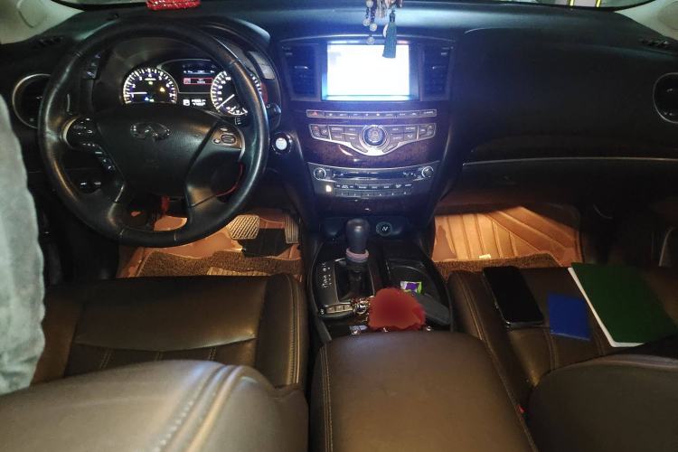 Used Infiniti QX60 2014 2.5 S/C Hybrid Two-Wheel Drive Excellence Edition
