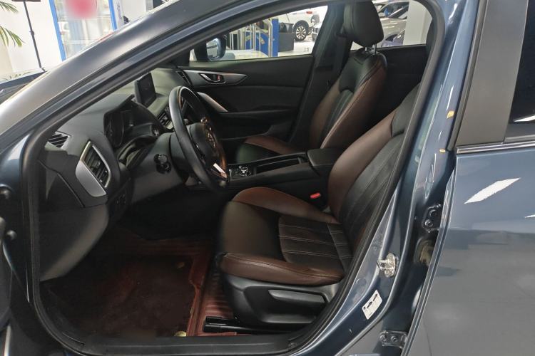 Used Mazda CX-4 2018 2.0L Automatic Two-Wheel Drive Blue Sky Exploration Version China V Standard
