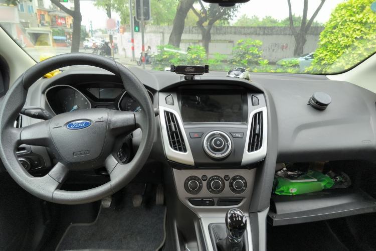 Used Ford Focus 2012 Hatchback 1.6L Manual Comfort Model