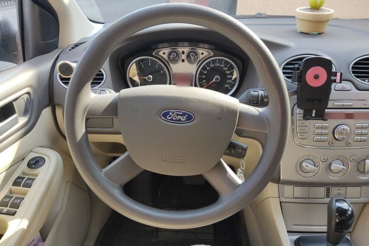 Used Ford Focus 2009 Hatchback 1.8L Automatic Fashion Edition
