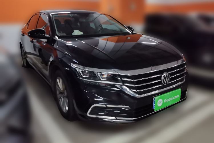 Used Volkswagen Passat 2021 330TSI Elite Edition Front Right 45 Deg