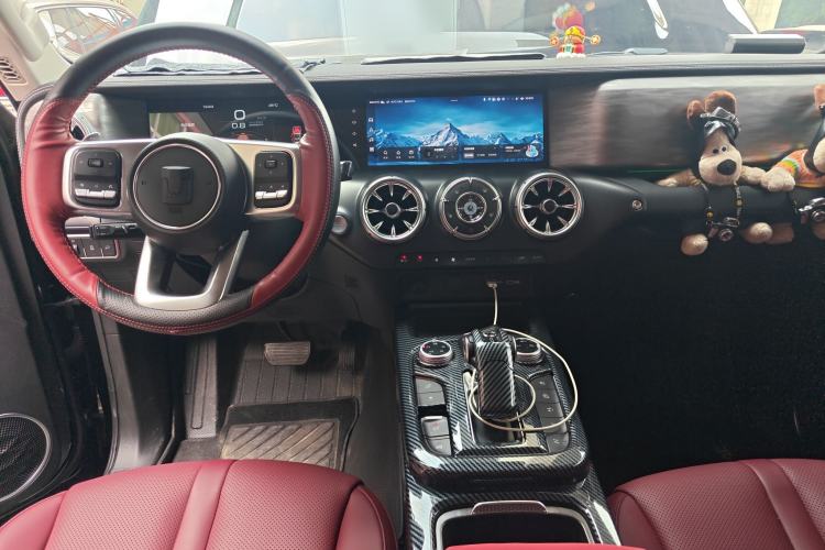 Used Tank 300 2024 2.0T Conqueror Center Console