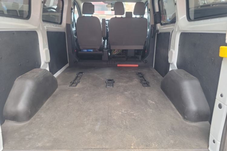 Used Ford Transit 2019 2.0T Diesel Multi-Purpose Commercial Vehicle Short Wheelbase Mid-Roof Design 6-Seater China VI Standard