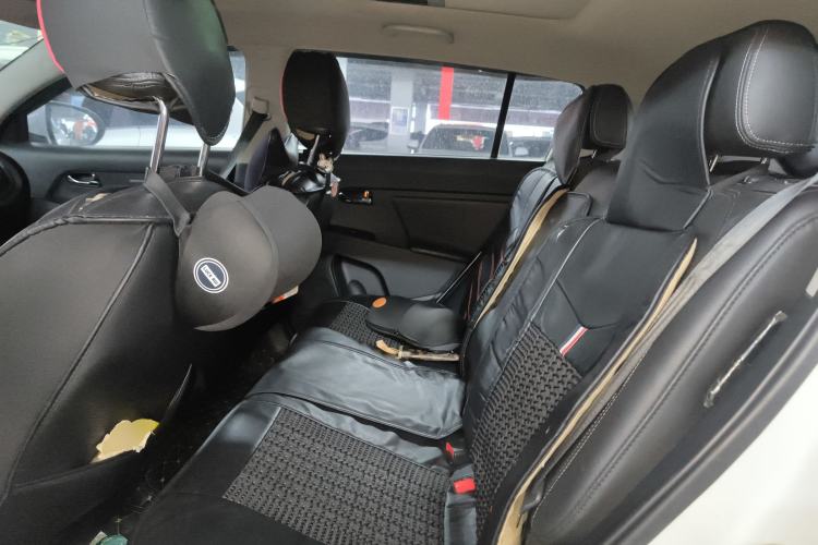 Used Kia Sportage R 2015 2.0L Automatic Two-Wheel Drive DLX Model
