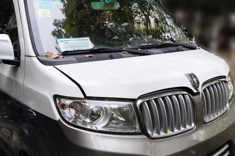 Used Jinbei New Hiace X30L 2018 1.5L Wealth Edition DLCG14 Front Right 45 Deg