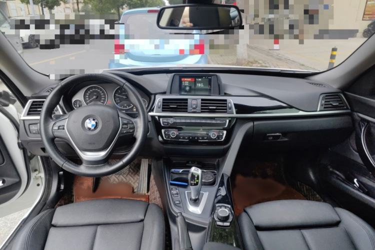 Used BMW 3 Series GT 2017 320i Sport Edition
