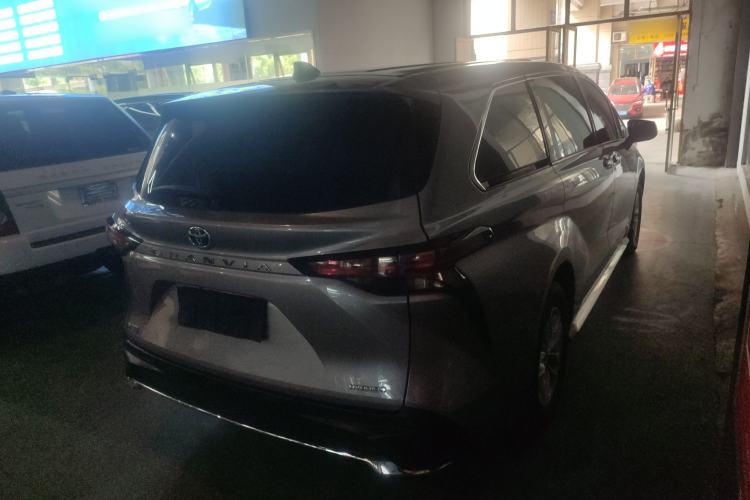 Used Toyota Granvia 2023 2.5L Hybrid Comfort Edition