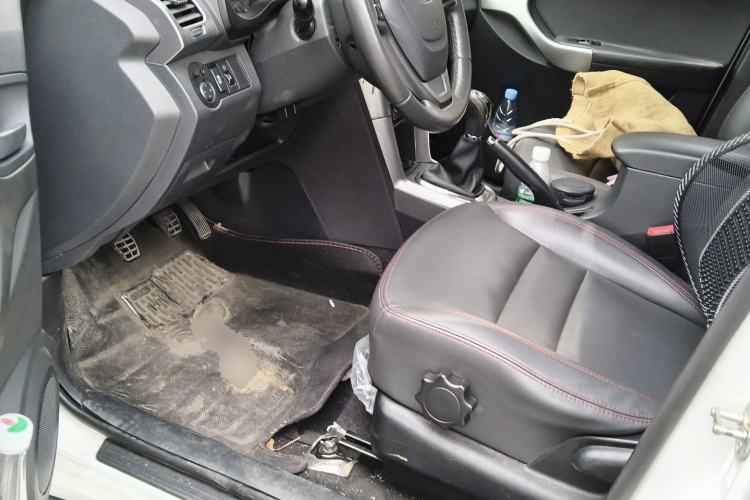 Used Chery Tiggo 3 2015 1.6L Manual Zhishang Commemorative Edition Driver Seat